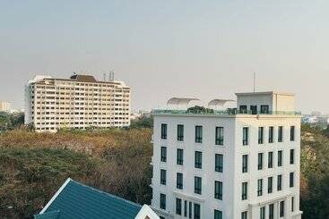هتل Thomson Residence