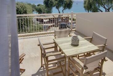 هتل Valtos Beach