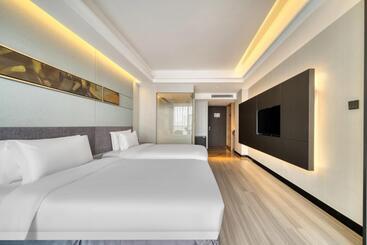 هتل Yiwu International Mansion