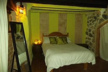 La Casa Mora