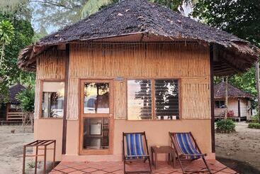 Mayalay Resort Green