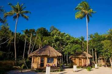 Mayalay Resort Green