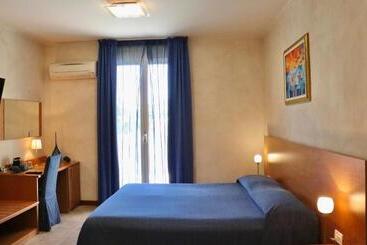 تختخواب و صبحانه Acqua Di Mare