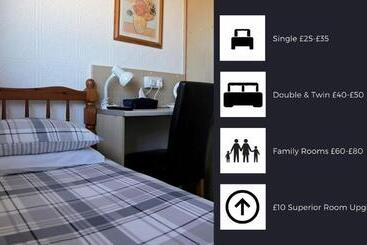 تختخواب و صبحانه Annie's Guest House