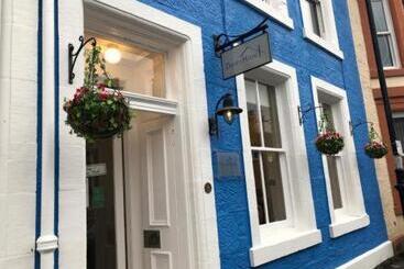 Daviot Guest House