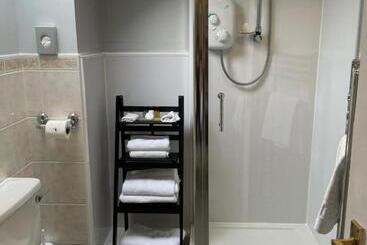 Daviot Guest House
