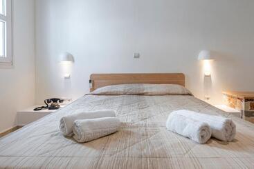 Filoxenia Apartments