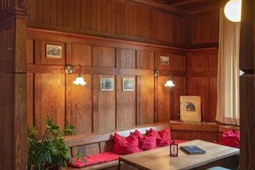 Grindelwald Youth Hostel