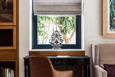 Hotel Avra City Boutique