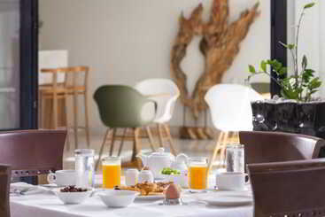 هتل Avra City Boutique