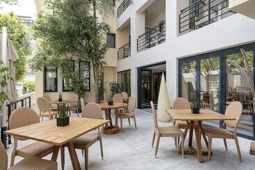 Hotel Avra City Boutique