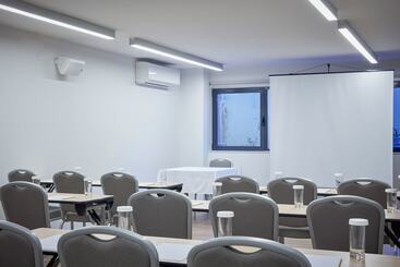 Hotel Avra City Boutique