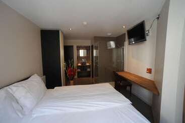 هتل Hôtel Chez Gilles