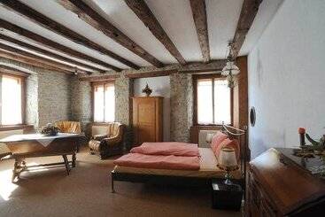 هتل Hôtel Chez Gilles