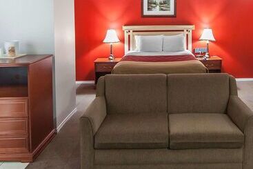 هتل Econo Lodge Inn & Suites Drumheller