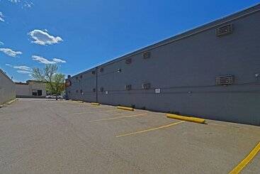 هتل Econo Lodge Inn & Suites Drumheller