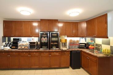 هتل Econo Lodge Inn & Suites Drumheller