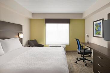 Holiday Inn Express Hotel & Suites Fort Myers East   The Forum, An Ihg