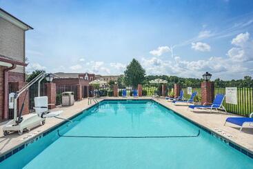 Holiday Inn Express Hotel & Suites  Gadsden, An Ihg