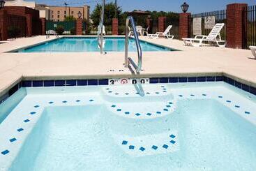 Holiday Inn Express Hotel & Suites  Gadsden, An Ihg