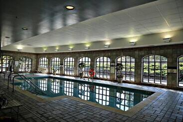 Holiday Inn Express Hotel & Suites Hagerstown, An Ihg