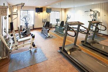 Holiday Inn Express Hotel & Suites Hagerstown, An Ihg