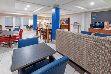 Holiday Inn Express Hotel & Suites Lafayette South, An Ihg