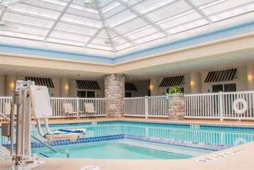 Holiday Inn Express Hotel & Suites Saginaw, An Ihg