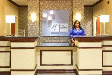 هتل Holiday Inn Express & Suites West By Ihg