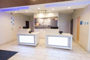 Holiday Inn Express Hotel & Suites Clinton, An Ihg