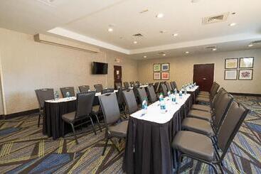 Holiday Inn Express Hotel & Suites Clinton, An Ihg