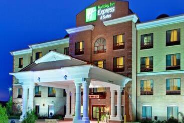 Holiday Inn Express Hotel & Suites Clinton, An Ihg