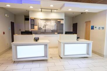 Holiday Inn Express Hotel & Suites Clinton, An Ihg