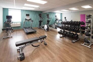 هتل Holiday Inn Express & Suites Worthington, An Ihg