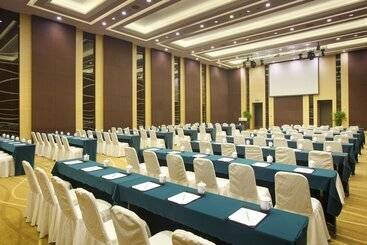 هتل Holiday Inn Mudanjiang, An Ihg