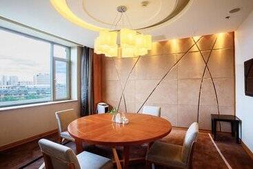 هتل Holiday Inn Mudanjiang, An Ihg