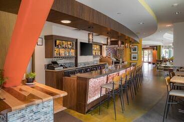 هتل Indigo Asheville Downtown, An Ihg