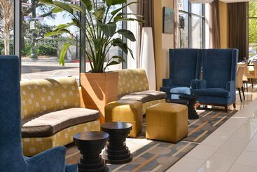 هتل Indigo Baton Rouge Downtown, An Ihg