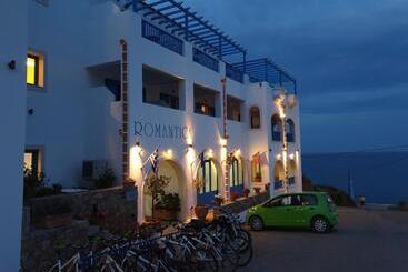 هتل Romantica