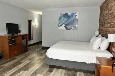 هتل Travelodge By Wyndham Barrie