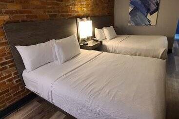 هتل Travelodge By Wyndham Barrie