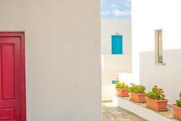 Ostria Hotel & Apartments