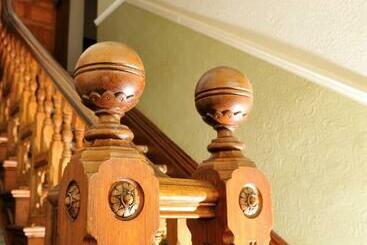 پانسیون Balmoral Guest House