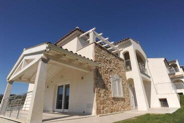מלון דירות Residence Sardegnasummer Li Mori