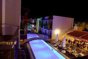 Siesta Garden Apart