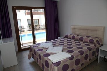 Siesta Garden Apart