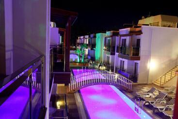 Siesta Garden Apart
