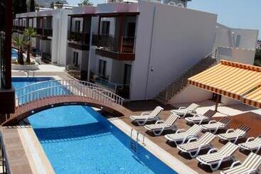 Siesta Garden Apart
