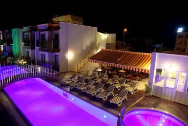 Siesta Garden Apart