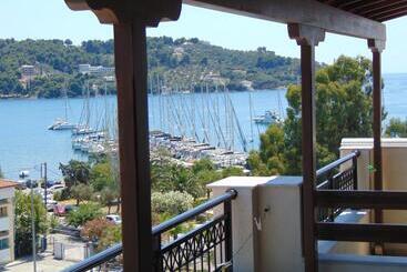 Asprolithos Studios